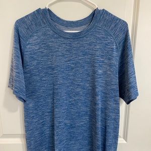 Men’s Lululemon Swiftly Tech Medium Shirt